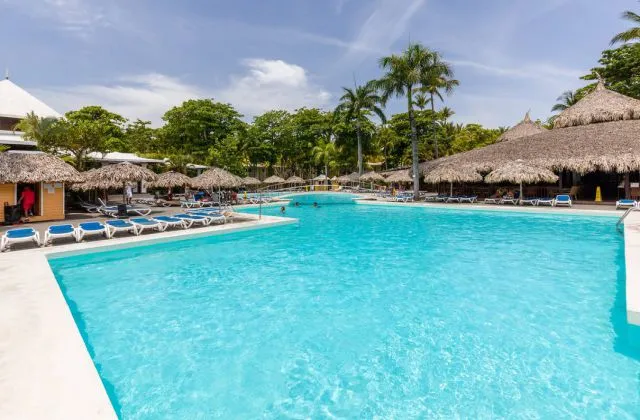 PlayaBachata Resort Puerto Plata piscine